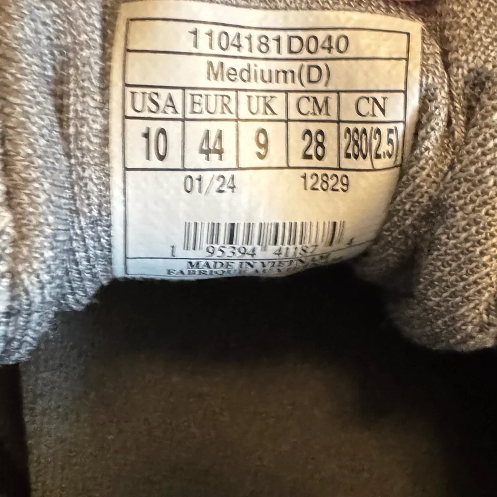 Brooks Ghost 16 in Grey/Lime tennis shoes sneakers Size Men’s 10 - Picture 10 of 11